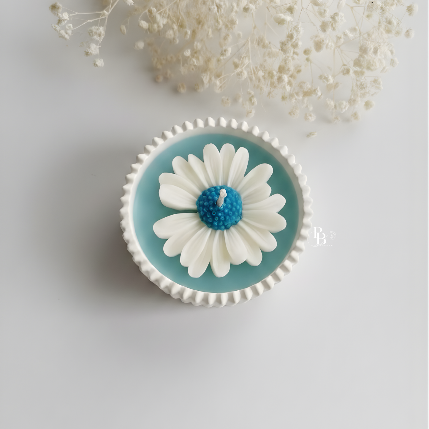 Daisy Flower Soy Wax Candle – Handmade Floral Decorative Candle | Luxury Pastel Gift Candle