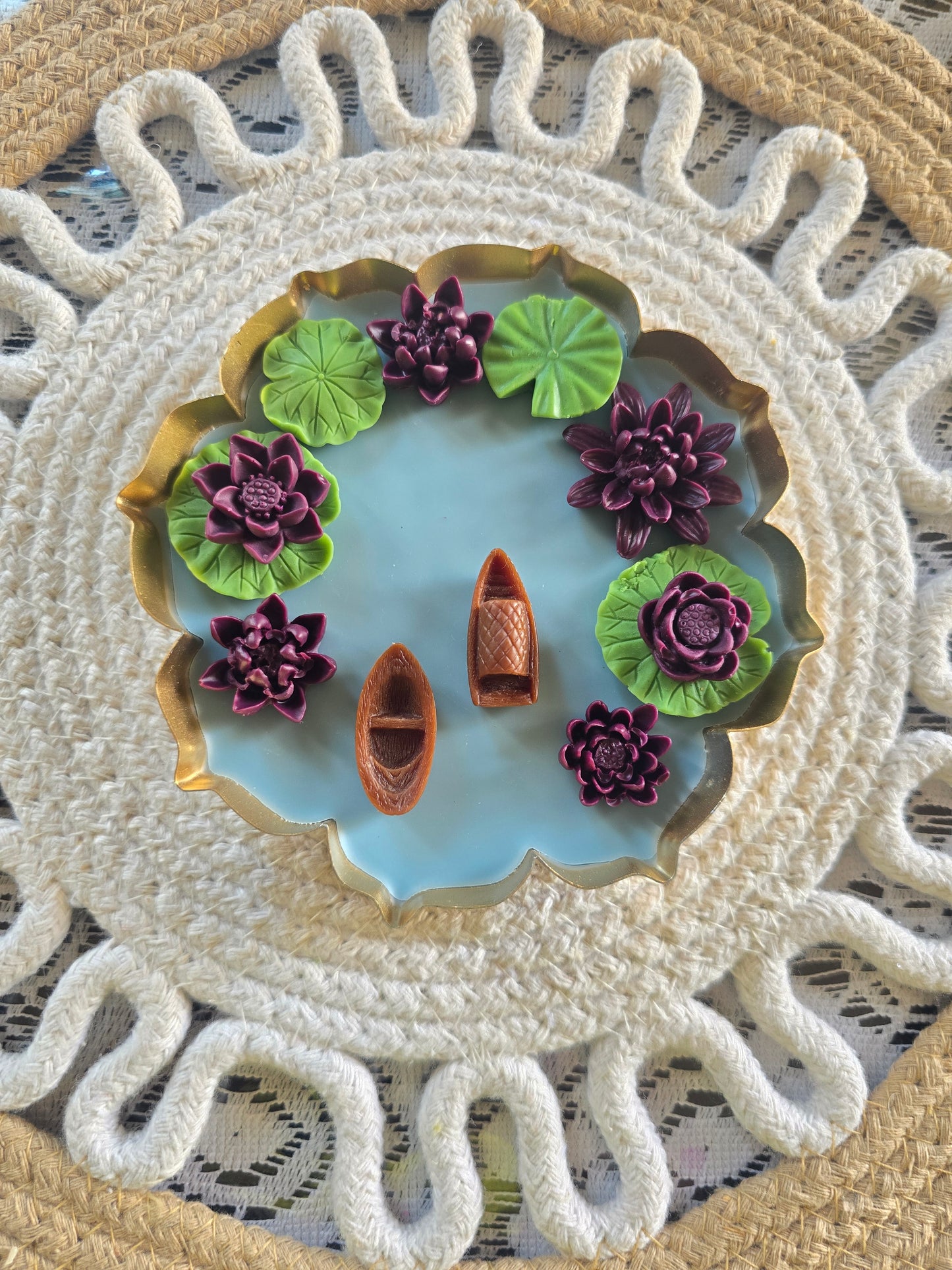 Luxury Lotus Pond Candles – Handmade Premium Festive & Home Décor Collection