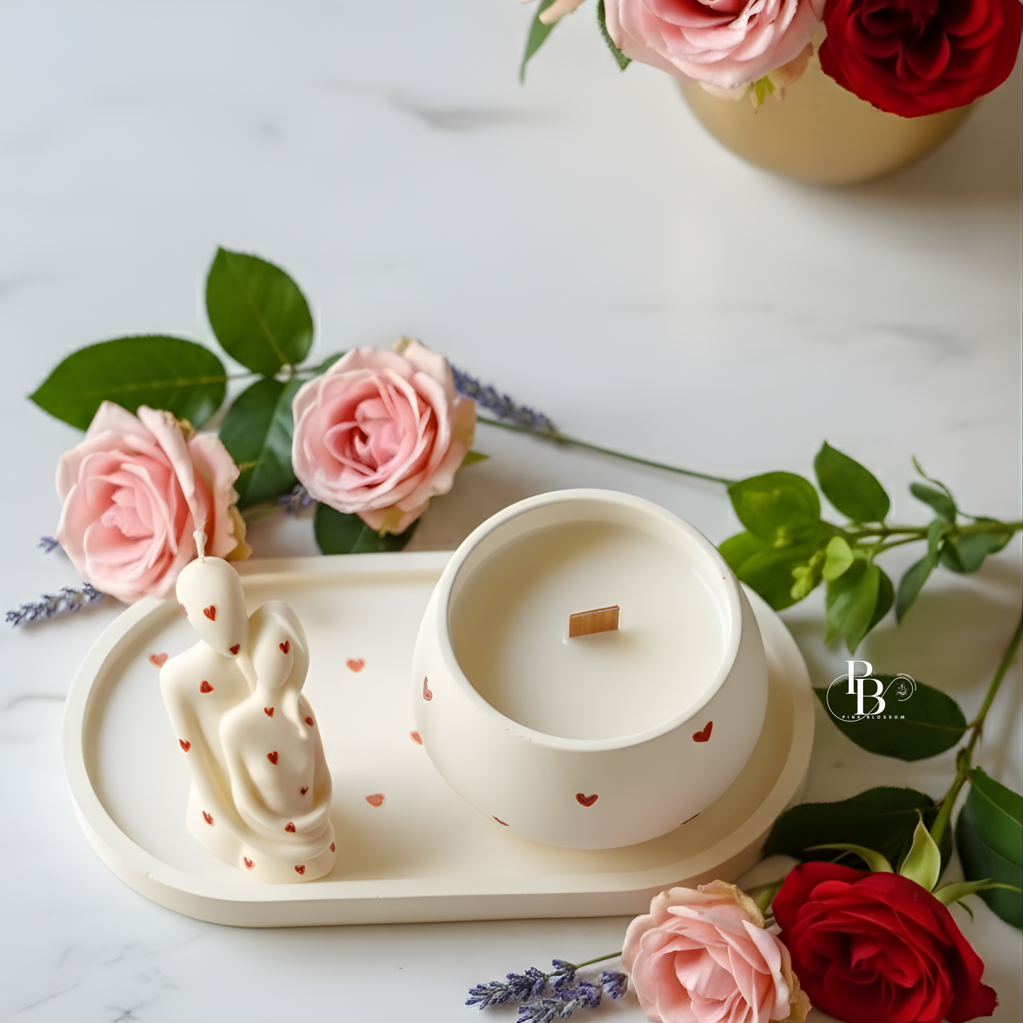 Romantic Couple Sculpture Soy Candle Set – Luxury Handmade Valentine Gift
