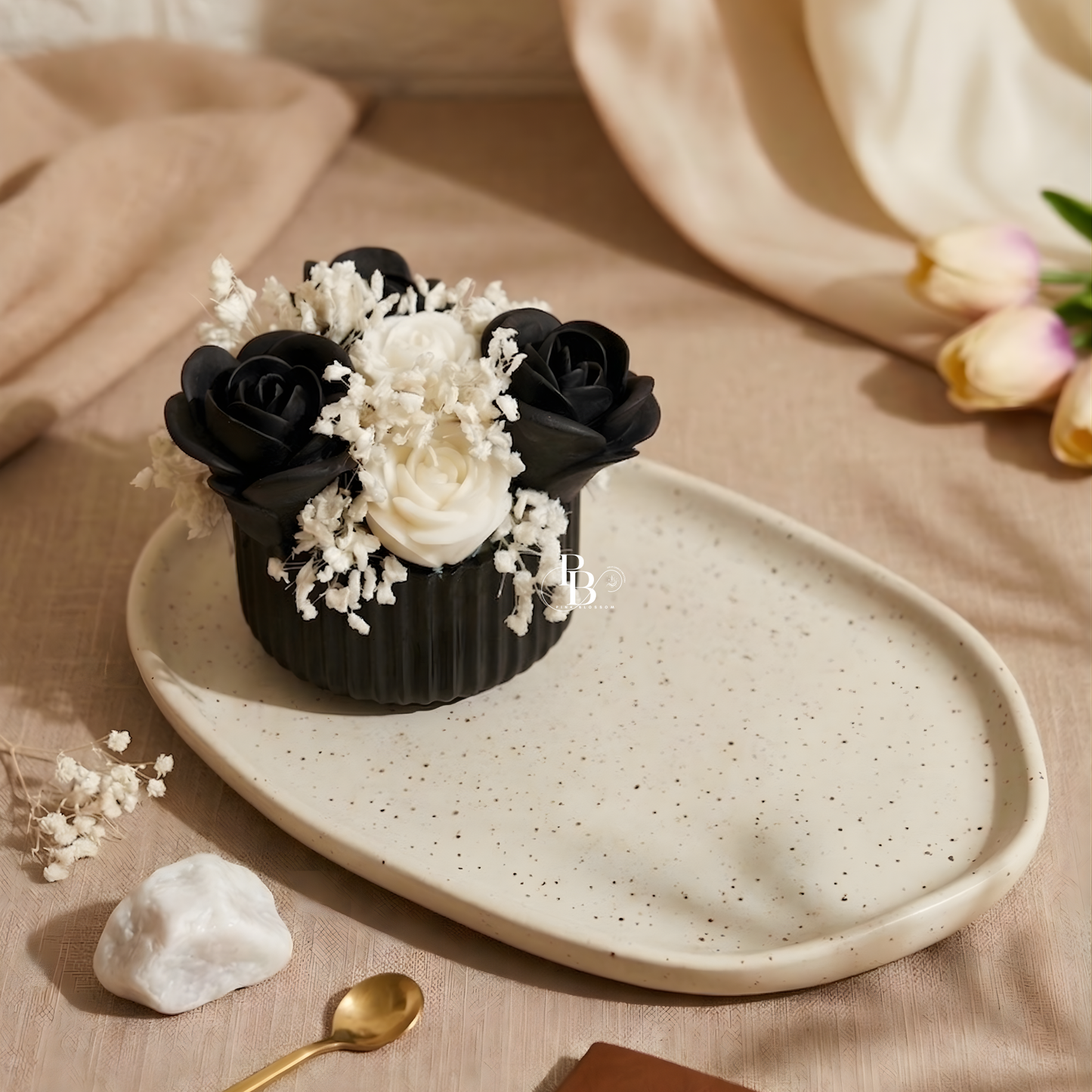 Luxury Black & White Rose Bouquet Candle