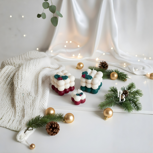 Handmade Christmas Bubble Candle Set – Festive Holiday Decor | Scented Cube Candle with Berries & Pine Leaves | Perfect Christmas Gift