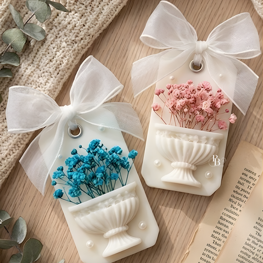 Luxury Wax Sachet with Dried Flowers