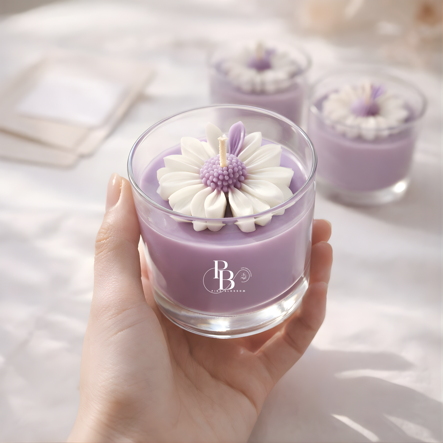 Handmade Daisy Flower Candle in Glass Jar | Luxury Soy Wax Decorative Candle | Aesthetic Gift Candle for Home Décor