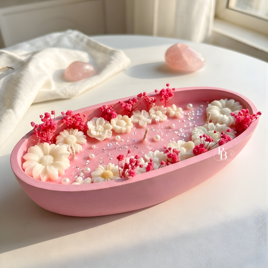 Elegant Pink Flower Boat Candle – Handmade Aromatic Home Decor Candle